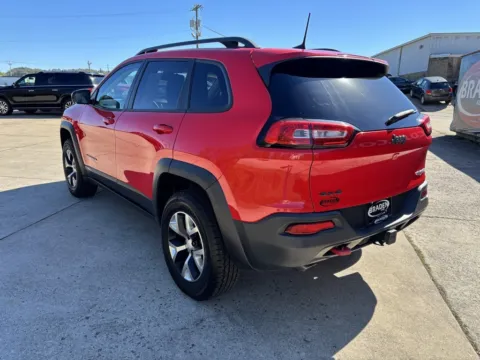 More photos of 2017 Jeep Cherokee Trailhawk at Braden Chrysler Dodge Jeep Ram, OH
