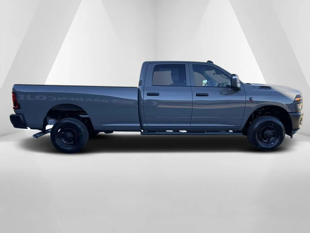 2026 RAM 2500 Tradesman - Photo 8