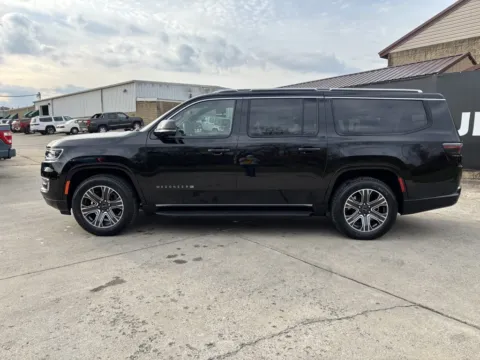 More photos of 2025 Jeep Wagoneer L at Braden Chrysler Dodge Jeep Ram, OH