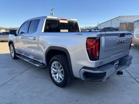More photos of 2020 GMC Sierra 1500 SLT at Braden Chrysler Dodge Jeep Ram, OH