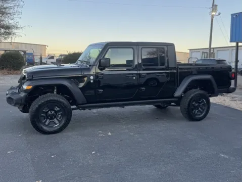 More photos of 2020 Jeep Gladiator Sport at Frontline Motors Clayton, NC