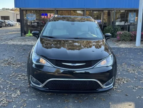 Another view of 2018 Chrysler Pacifica Touring L for sale in Clayton, NC at Frontline Motors Clayton