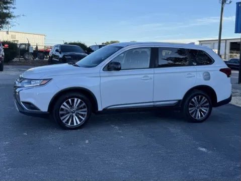 More photos of 2020 Mitsubishi Outlander ES at Frontline Motors Clayton, NC