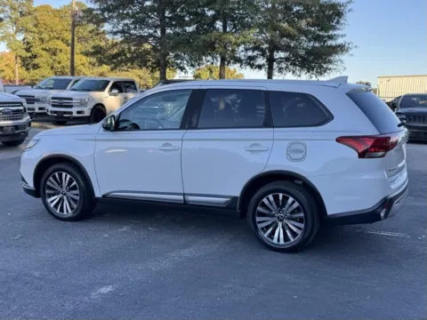 More photos of 2020 Mitsubishi Outlander ES at Frontline Motors Clayton, NC