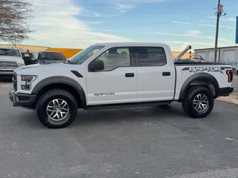 More photos of 2018 Ford F-150 Raptor at Frontline Motors Clayton, NC
