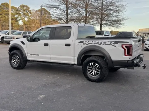 More photos of 2018 Ford F-150 Raptor at Frontline Motors Clayton, NC