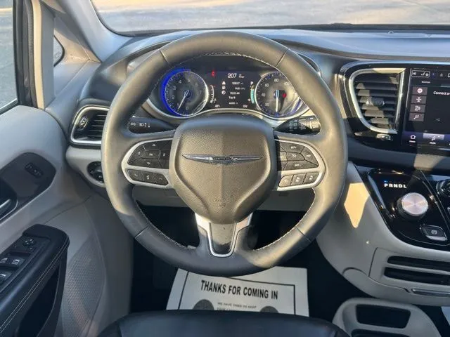 2022 Chrysler Pacifica Touring L - Photo 17
