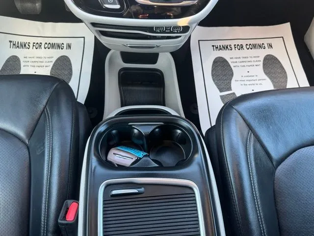 2022 Chrysler Pacifica Touring L - Photo 19
