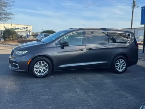 More photos of 2022 Chrysler Pacifica Touring L at Frontline Motors Clayton, NC