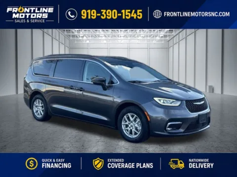 Unknown 2022 Chrysler Pacifica Touring L for sale in Clayton, NC