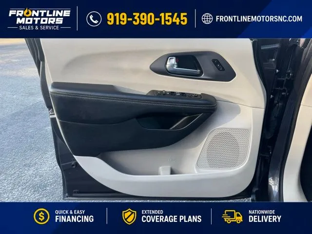 2022 Chrysler Pacifica Touring L - Photo 16