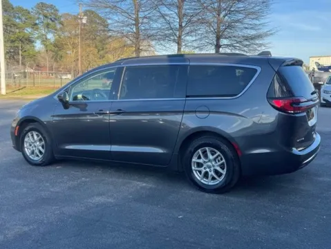 More photos of 2022 Chrysler Pacifica Touring L at Frontline Motors Clayton, NC