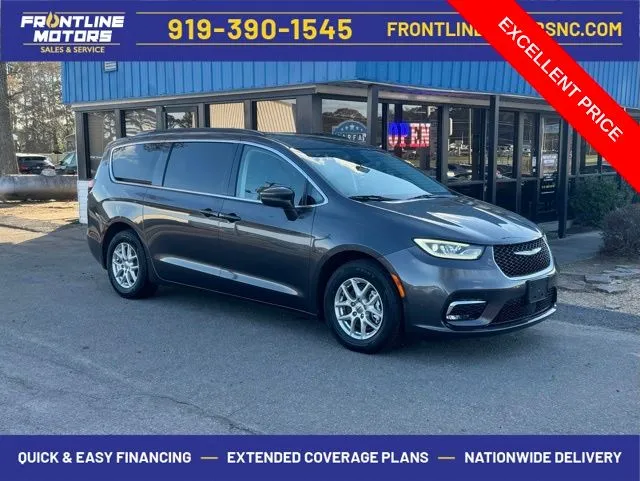 2022 Chrysler Pacifica Touring L's photo