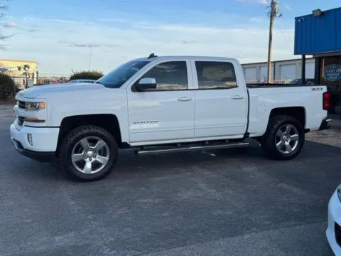 More photos of 2017 Chevrolet Silverado 1500 LT at Frontline Motors Clayton, NC