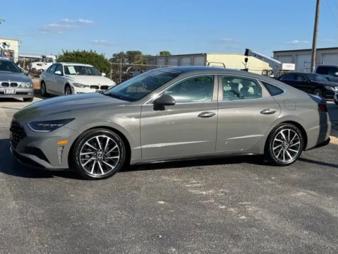 More photos of 2022 Hyundai Sonata Limited at Frontline Motors Clayton, NC