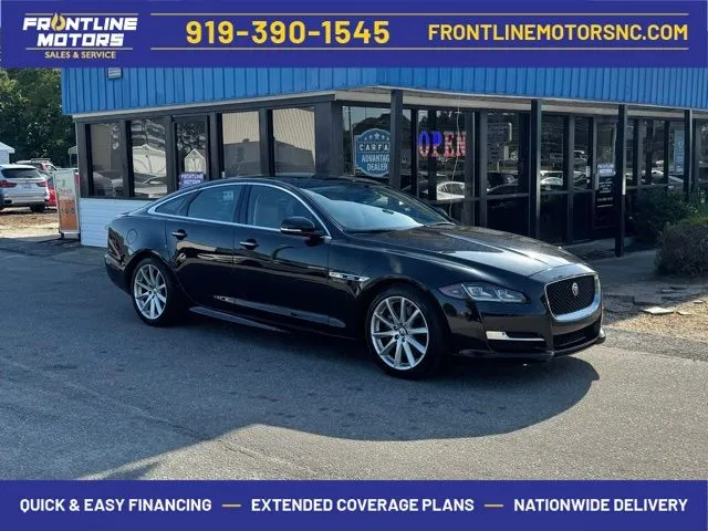 2016 Jaguar XJ XJ R-Sport's photo