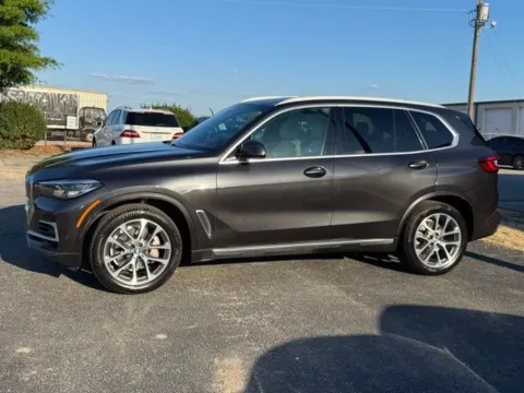 More photos of 2022 BMW X5 xDrive40i at Frontline Motors Clayton, NC