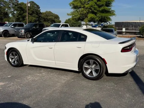 More photos of 2018 Dodge Charger V6 at Frontline Motors Clayton, NC