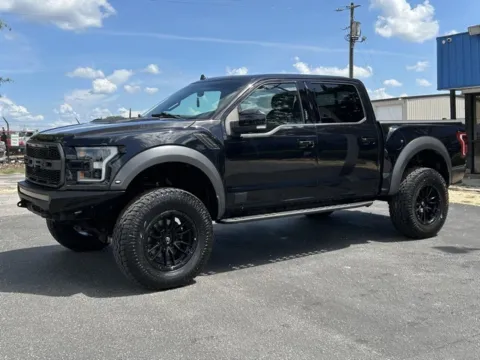 More photos of 2019 Ford F-150 Raptor at Frontline Motors Clayton, NC