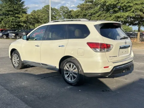 More photos of 2016 Nissan Pathfinder SL at Frontline Motors Clayton, NC