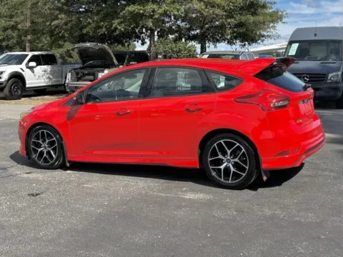 More photos of 2015 Ford Focus SE at Frontline Motors Clayton, NC