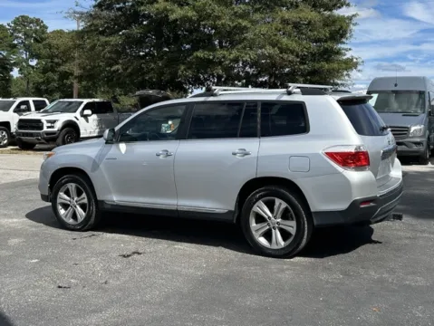 More photos of 2011 Toyota Highlander Limited at Frontline Motors Clayton, NC