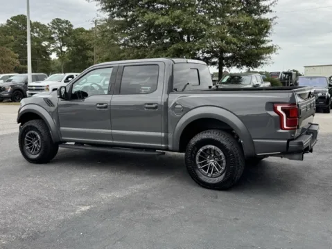 More photos of 2020 Ford F-150 Raptor at Frontline Motors Clayton, NC