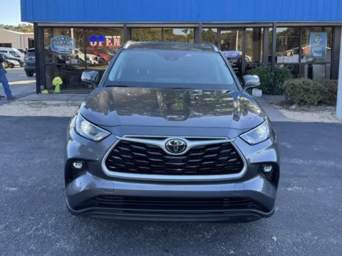 Another view of 2021 Toyota Highlander XLE for sale in Clayton, NC at Frontline Motors Clayton