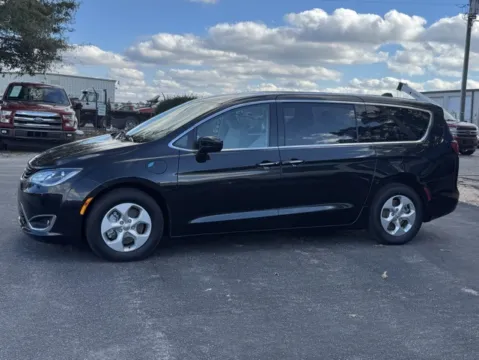 More photos of 2018 Chrysler Pacifica Hybrid Touring Plus at Frontline Motors Clayton, NC