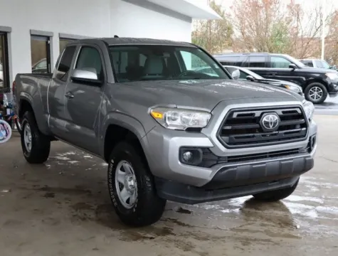 More photos of 2019 Toyota Tacoma SR at Brandon Reeves Auto World, NC