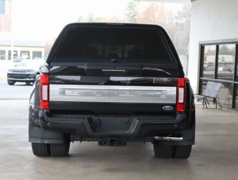 More photos of 2022 Ford F-450SD Platinum at Brandon Reeves Auto World, NC