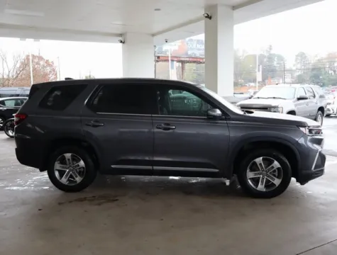 More photos of 2024 Honda Pilot EX-L at Brandon Reeves Auto World, NC