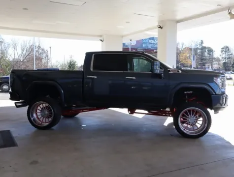 More photos of 2020 GMC Sierra 3500HD Denali at Brandon Reeves Auto World, NC