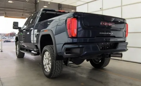 More photos of 2020 GMC Sierra 2500HD Denali at Brandon Reeves Auto World, NC