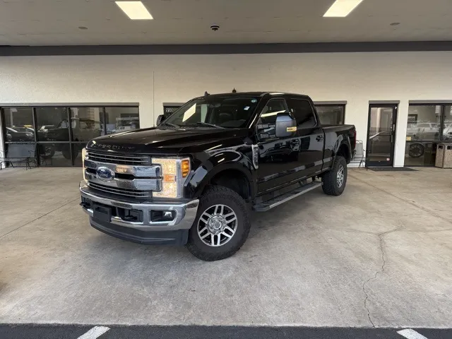 2019 Ford F-250 Super Duty Lariat's photo