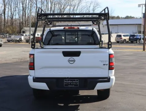 More photos of 2022 Nissan Frontier SV at Brandon Reeves Auto World, NC