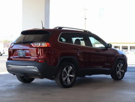 More photos of 2019 Jeep Cherokee Limited at Brandon Reeves Auto World, NC
