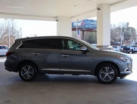 More photos of 2019 INFINITI QX60 PURE at Brandon Reeves Auto World, NC