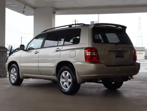 Another view of 2002 Toyota Highlander V6 for sale in Monroe, NC at Brandon Reeves Auto World