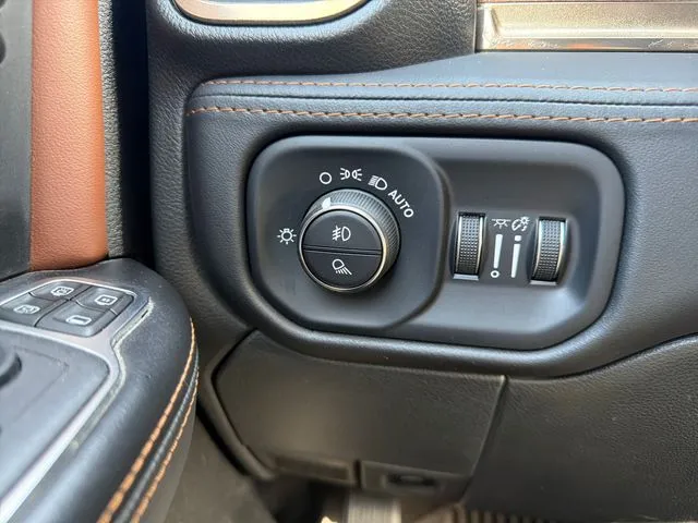 2023 RAM Ram 3500 Pickup Longhorn - Photo 20