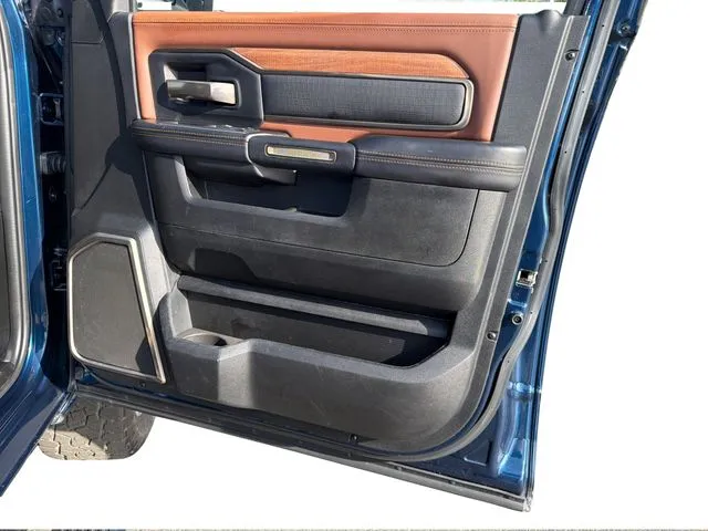 2023 RAM Ram 3500 Pickup Longhorn - Photo 24