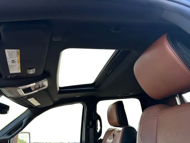 2023 RAM Ram 3500 Pickup Longhorn - Photo 23