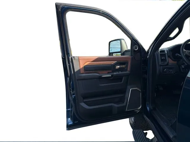 2023 RAM Ram 3500 Pickup Longhorn - Photo 21