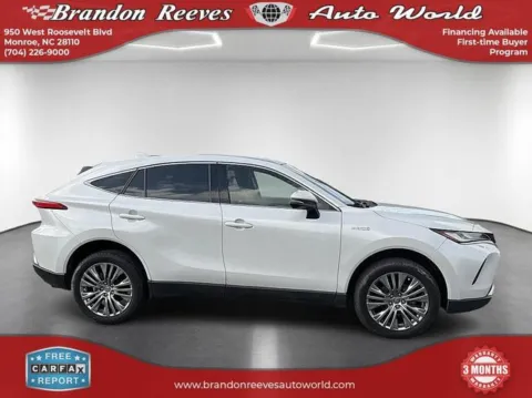 More photos of 2021 Toyota Venza Limited at Brandon Reeves Auto World, NC