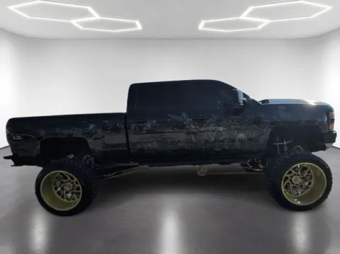 More photos of 2016 Chevrolet Silverado 2500HD LT at Brandon Reeves Auto World, NC