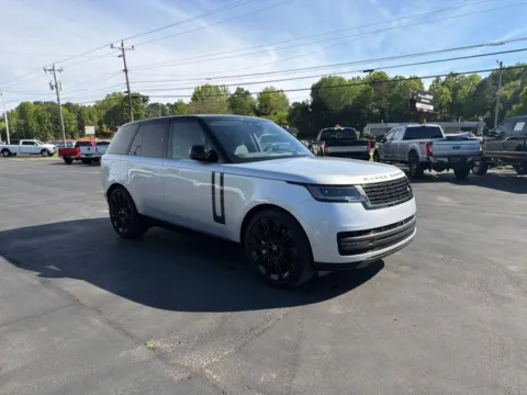 More photos of 2025 Land Rover Range Rover SE at Brandon Reeves Auto World, NC