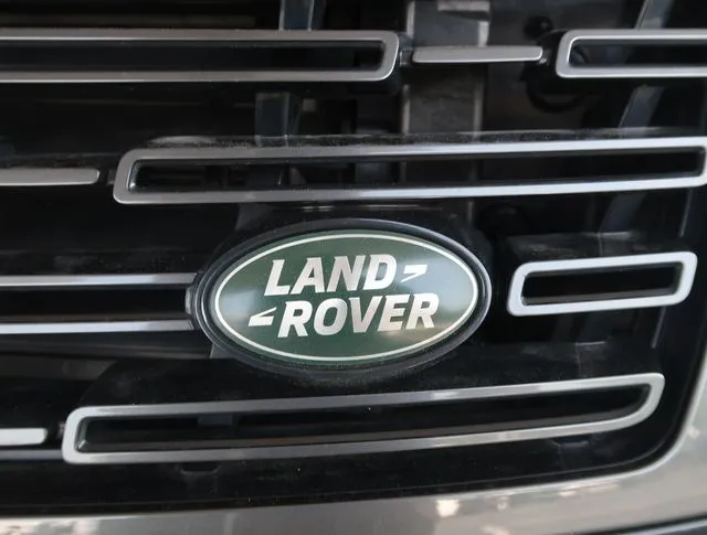 2025 Land Rover Range Rover SE - Photo 47