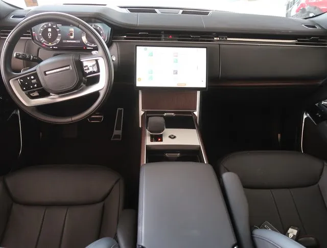 2025 Land Rover Range Rover SE - Photo 12