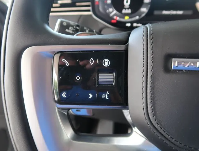 2025 Land Rover Range Rover SE - Photo 19