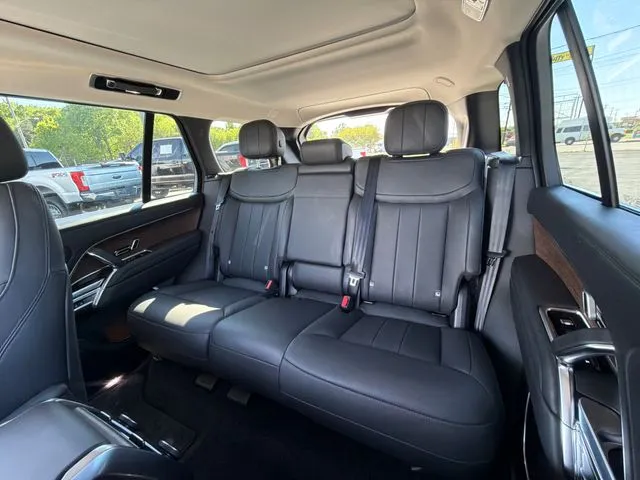 2025 Land Rover Range Rover SE - Photo 16